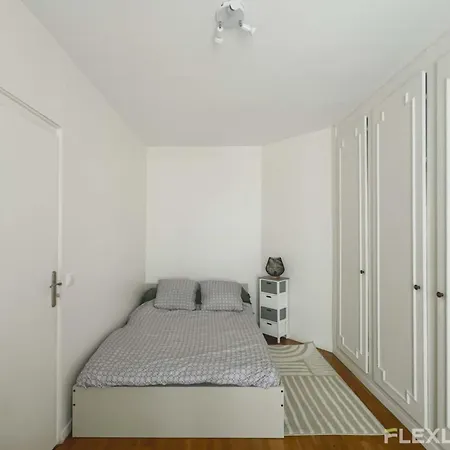 Flexliving - - *